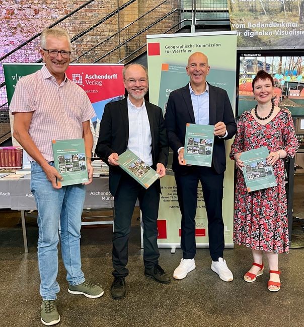 Buchpräsentation auf dem Westfalentag in Dortmund Buchpräsentation auf dem Westfalentag in Dortmund